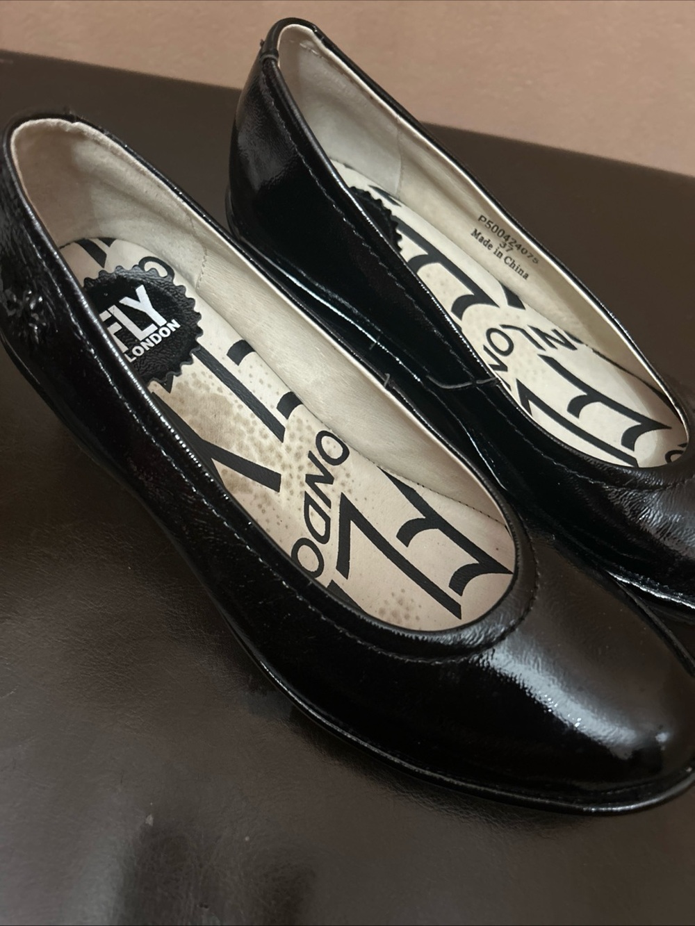 Fly London Black Patent Leather Round-Toe wedges 37 like new